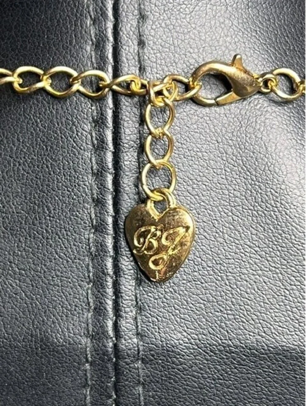 B6652 Betsey Johnson Poop Emoji Pendant Necklace Rhinestone Gold Tone 24